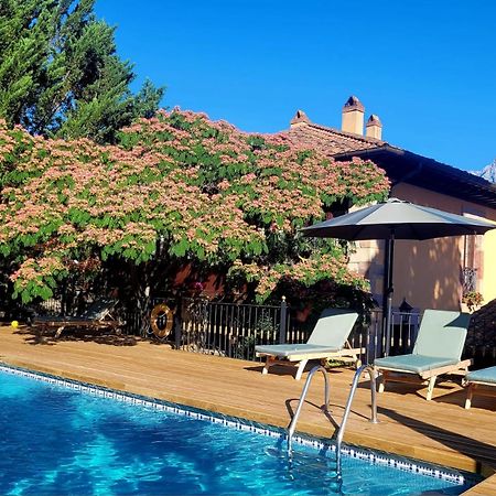 Apartamentos Villa De Потес Екстериор снимка