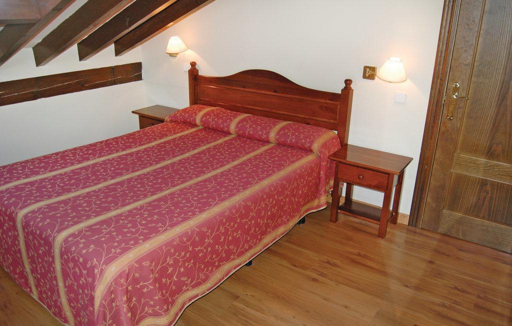 Apartamentos Villa De Потес Стая снимка